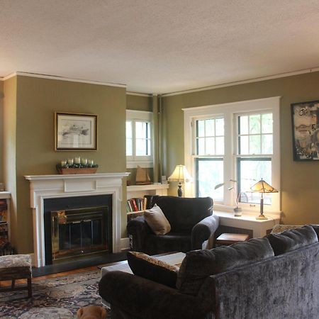 Brown Street Inn Bed And Breakfast アイオワシティ エクステリア 写真