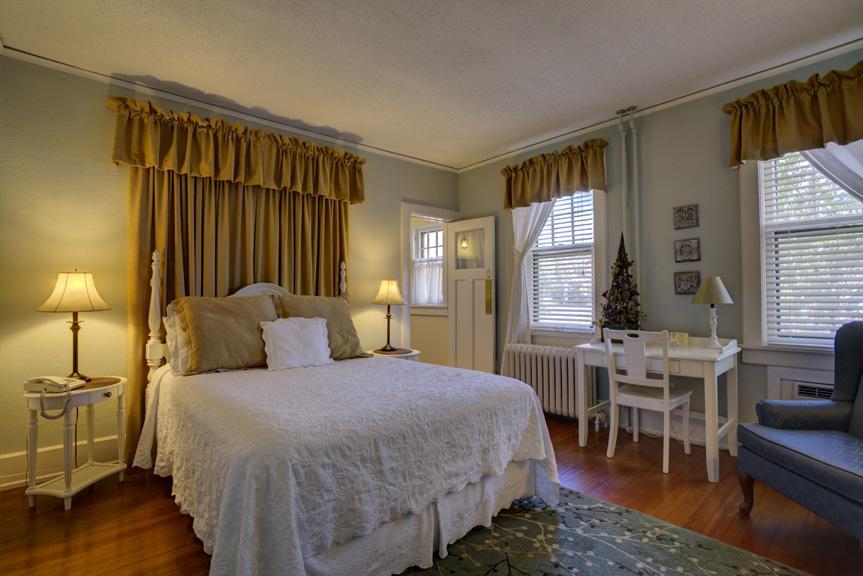 Brown Street Inn Bed And Breakfast アイオワシティ エクステリア 写真