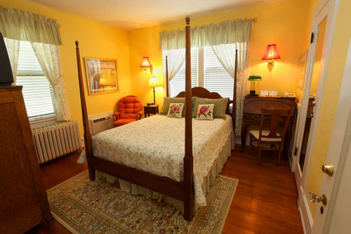 Brown Street Inn Bed And Breakfast アイオワシティ エクステリア 写真